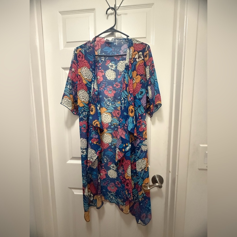 Lularoe Shirley Blue Floral Cardigan‎